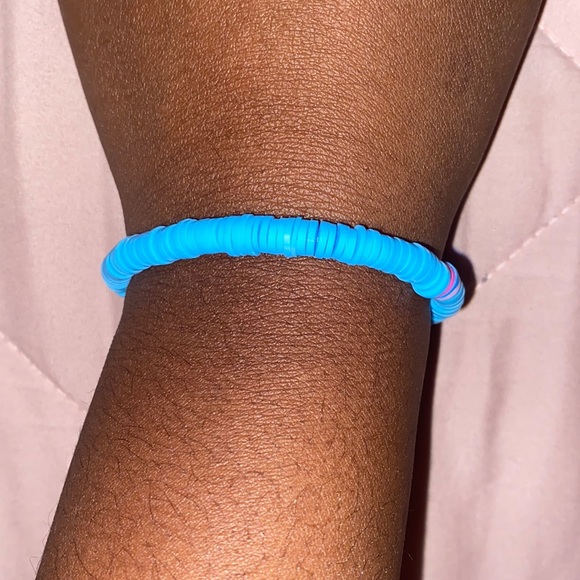 light blue with random color bracelet - Picture 1 of 2